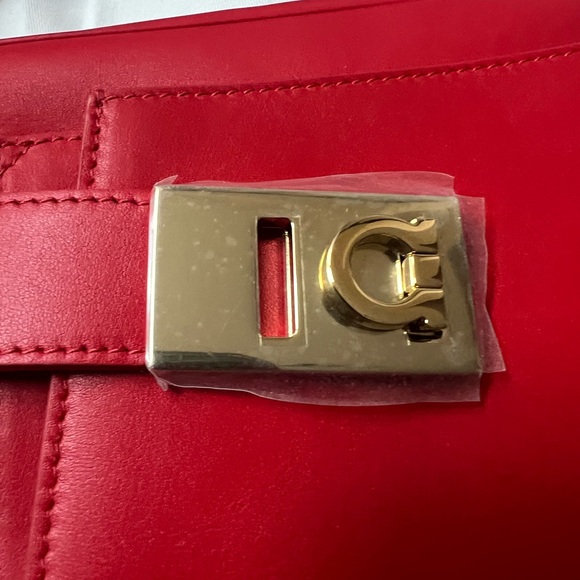 Ferragamo Archive Gancini Camera Crossbody Bag - Picture 8 of 13